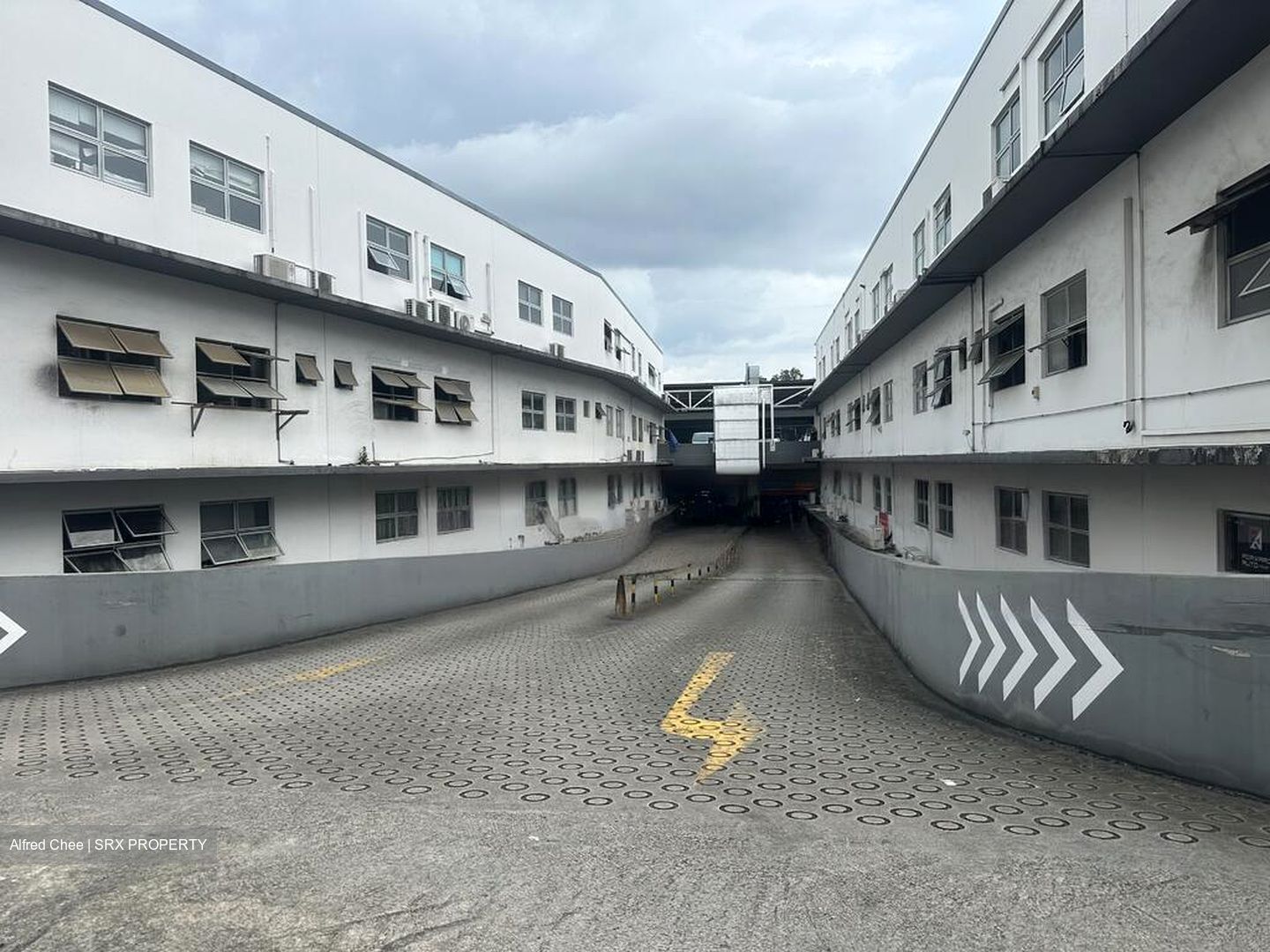 First East Centre (D14), Factory #451117881